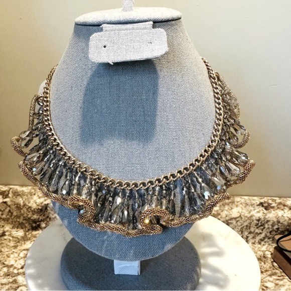 Simply Vera Vera Wang Jewelry - Simply Vera Vera Wang - Bib Ruffled Necklace, gold with gray crystals